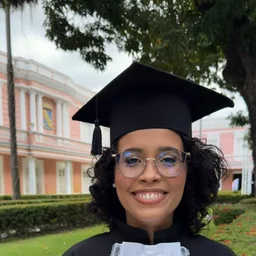Retrato de Larissa da Costa, Gestora de políticas públicas